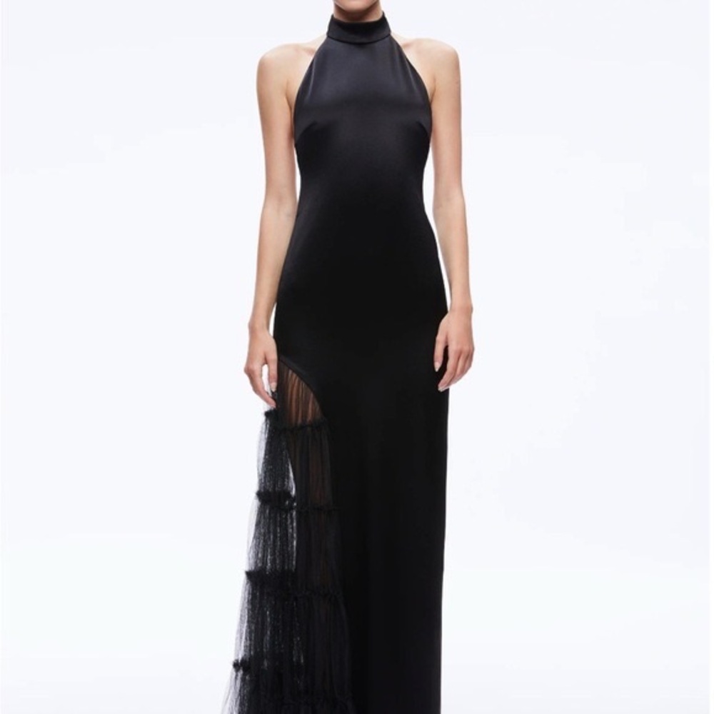 Elegant Black Halter Dress - Picture 3 of 5